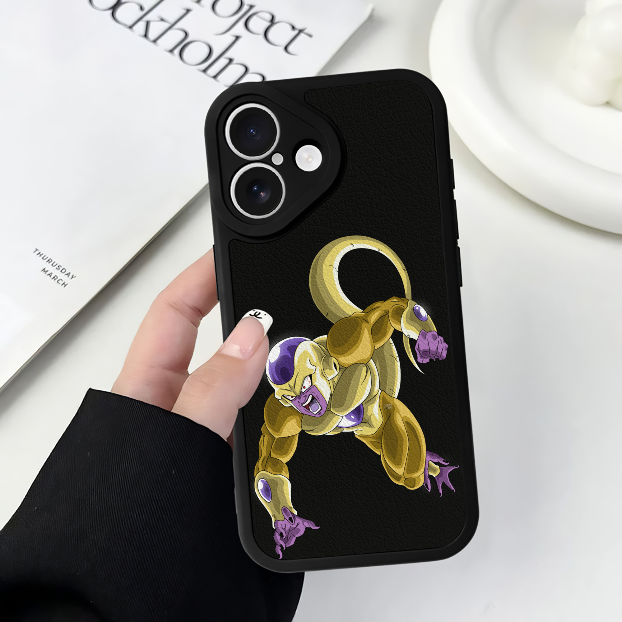 （画像用） ドラゴンボール フリーザ DRAGON BALL Frieza 【iPhone 16シリーズ対応】シリコンスマホケース（レザー調） 材質：シリコン